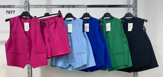 Tailleur Estivo con Gilet e Shorts Completo Elegante Casual Stile Moderno e Linea Pulita in Verde - 7677Out