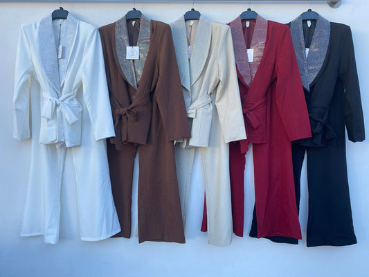 Tailleur Giacca con Cintura Pantalone Palazzo Completo Elegante con Revers Brillantinato in 5 colori – 7964