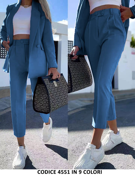 Tailleur Completo Donna Giacca Foderata E Pantalone 2 Bottoni Casual Elegante In Blu Chiaro Ottanio - 4551Out