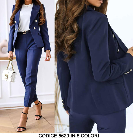 Tailleur Donna Giacca Corta Sciancrata e Pantalone Bottoni Oro Completo Elegante Fashion in 5 Colori - 5629