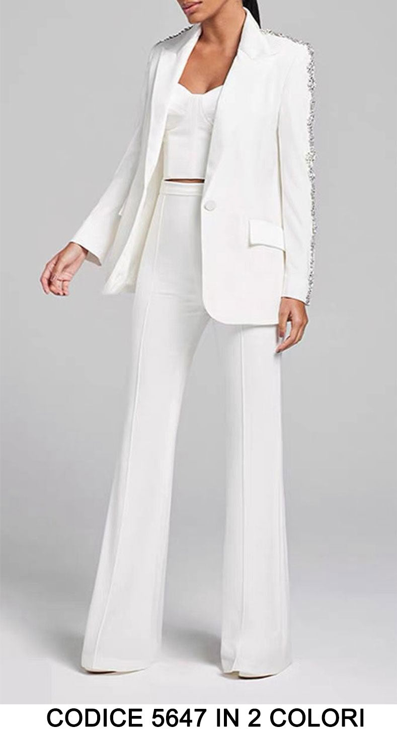 Tailleur Completo Giacca con Fregi Gioiello sulla Manica e Spalla Pantalone Zampa Coordinato in 2 Colori - 5647