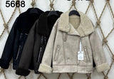 Giubbotto Montone con eco pelliccia e Manica Risvoltata con Fibbie e Zip Asimmetrica in 3 Colori - 5668