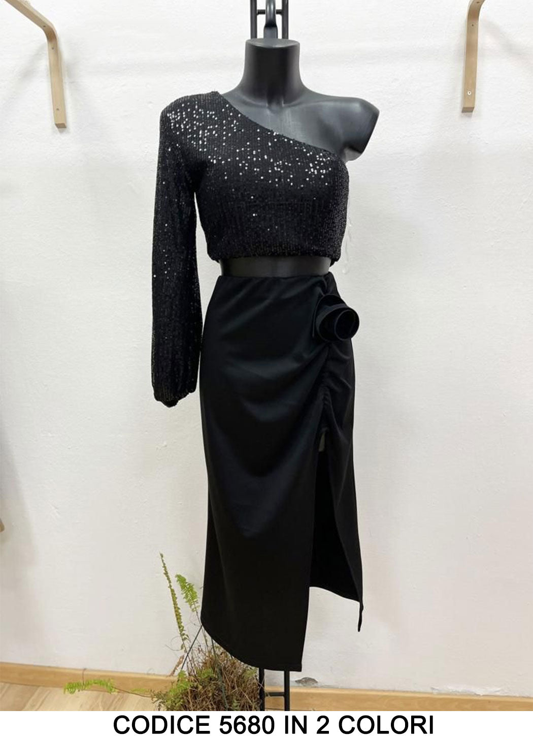 Completo Maglia Top Monospalla in Paillettes Gonna Lunga con Applicazione Rosa Fashion Elegante in 2 Colori - 5680