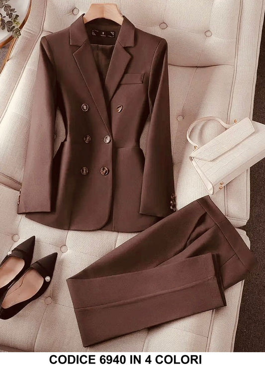 Tailleur Elegante Donna 6 Bottoni Giacca Pantalone Sigaretta Abito Completo Coordinato in Marrone - 6940Out