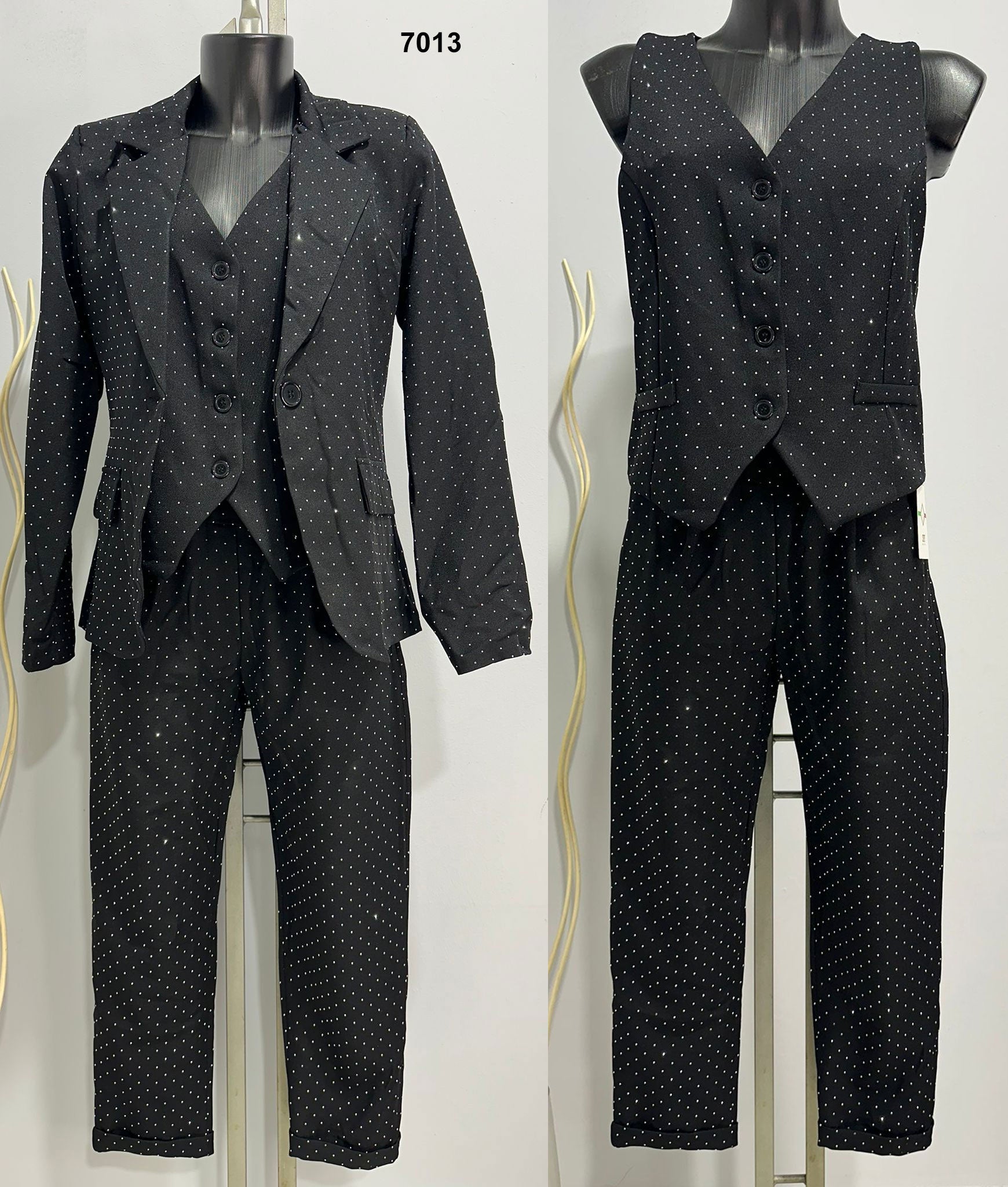 Tailleur Nero 3 pezzi Giacca Gilet Pantalone Capri Strass Rilievo Abito Completo Coordinato Elegante - 7013