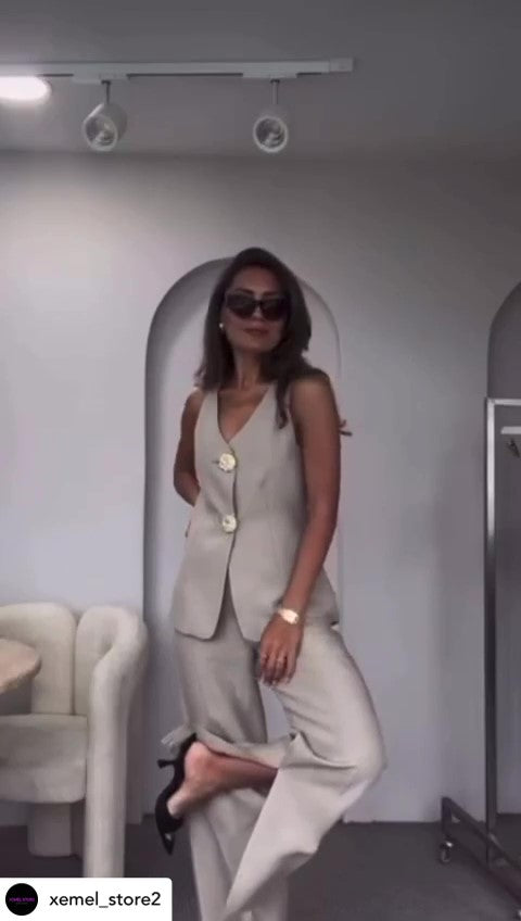 Completo Tailleur Gilet con Bottoni Grandi Oro Pantalone Palazzo con Spacco Coordinato Elegante in 4 Colori - 7177