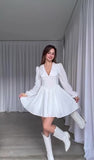 Abito Corto Elegante Romantico Scollatura Merletto Maniche Sbuffo Gonna Plissè Vestito in Bianco o Nero - 7197
