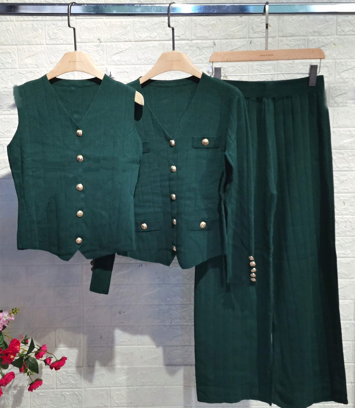Completo Gilet Maglia Manica Lunga Pantalone Palazzo Bottoni Gioiello Dorati Coordinato in 6 Colori - 7207