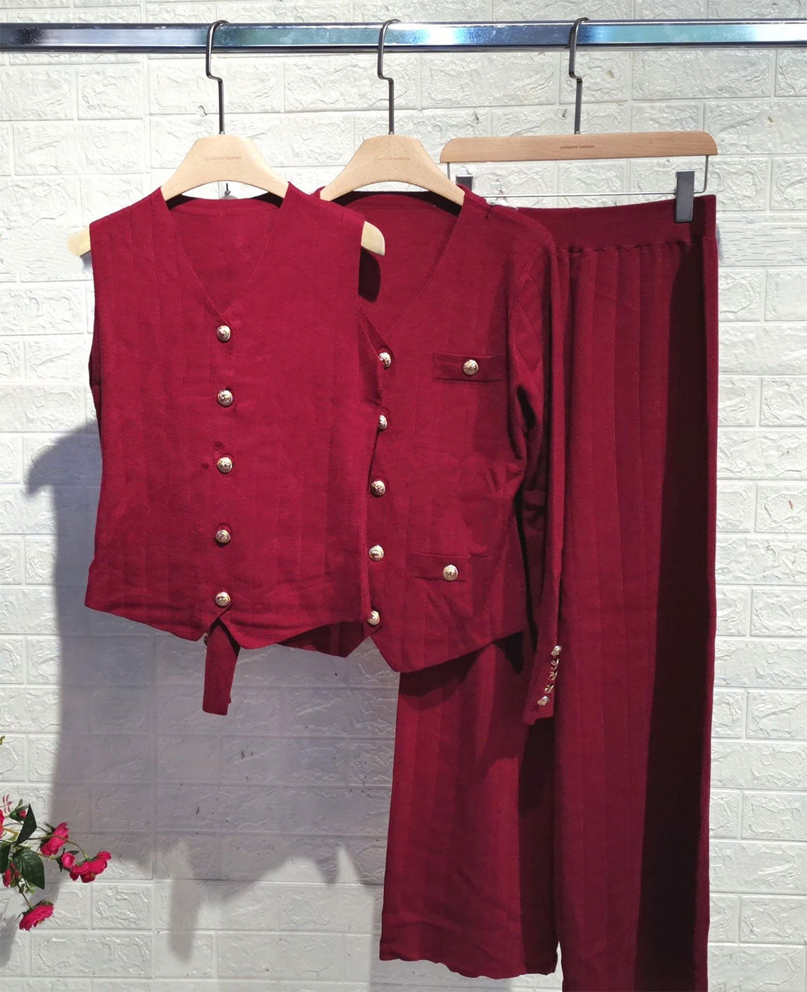 Completo Gilet Maglia Manica Lunga Pantalone Palazzo Bottoni Gioiello Dorati Coordinato in 6 Colori - 7207