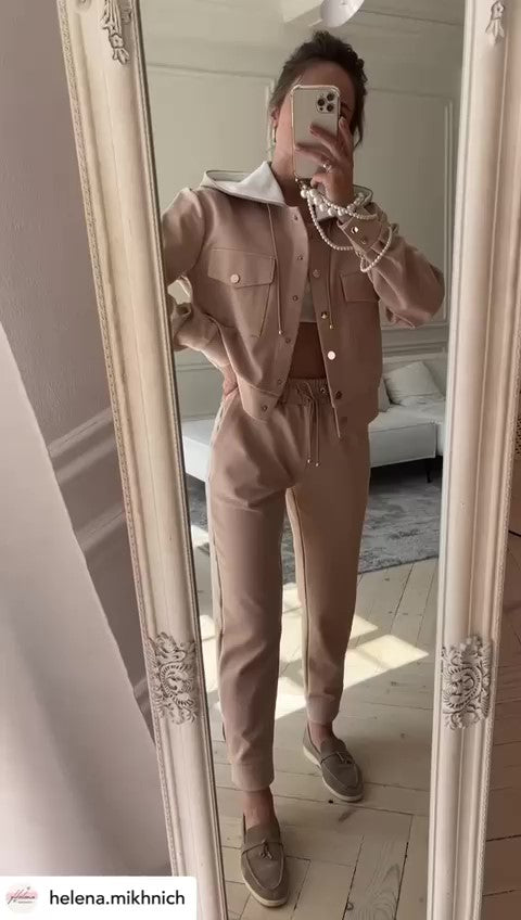 Completo Casual Giacca con Bottoni e Cappuccio Pantalone Sigaretta Coordinato Fashion Cammello o Nero - 7323