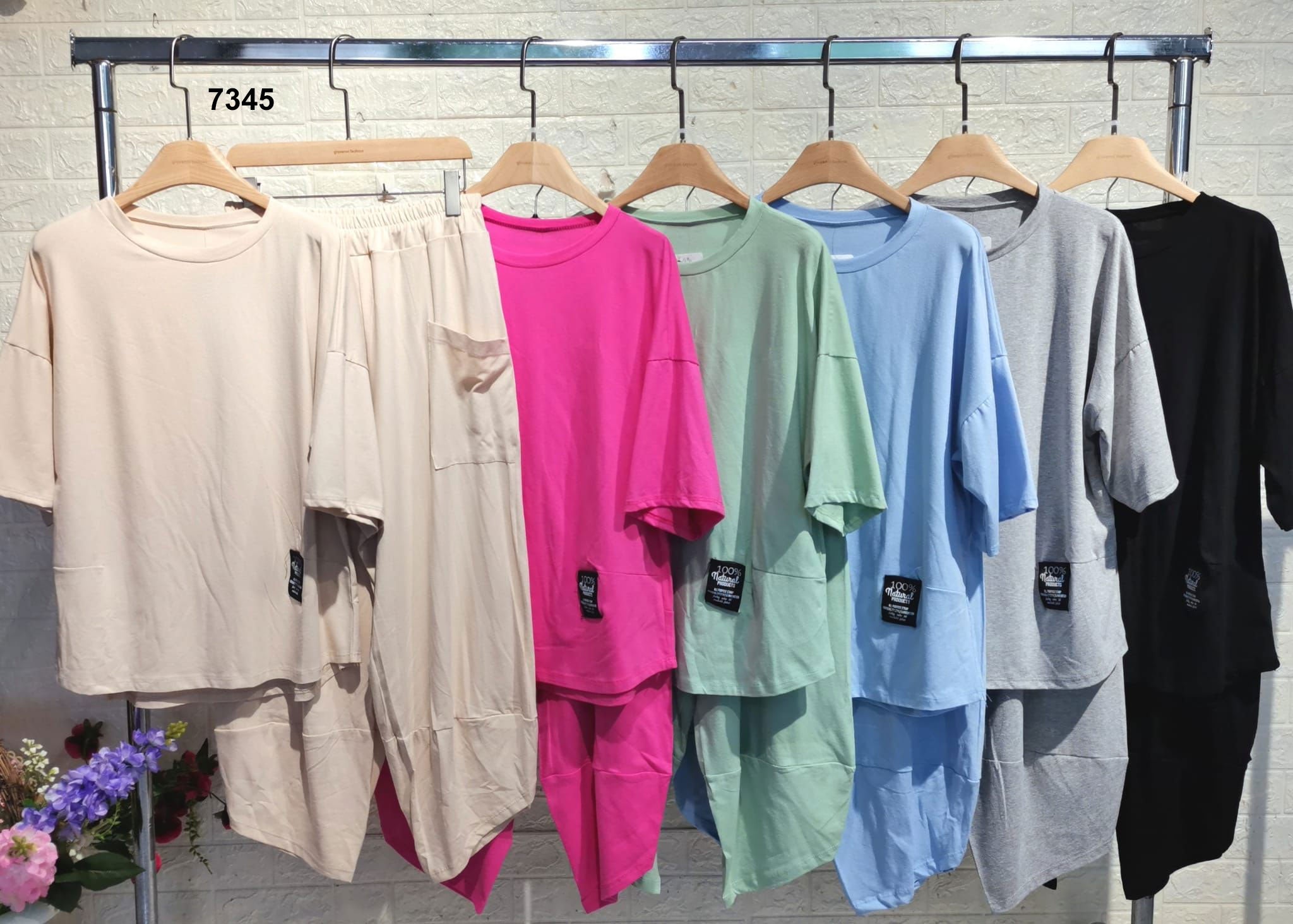 Tuta Completa Maglia Mezza Manica Pantaloni Cargo Asimmetrici al Polpaccio Coordinato in 6 Colori - 7345