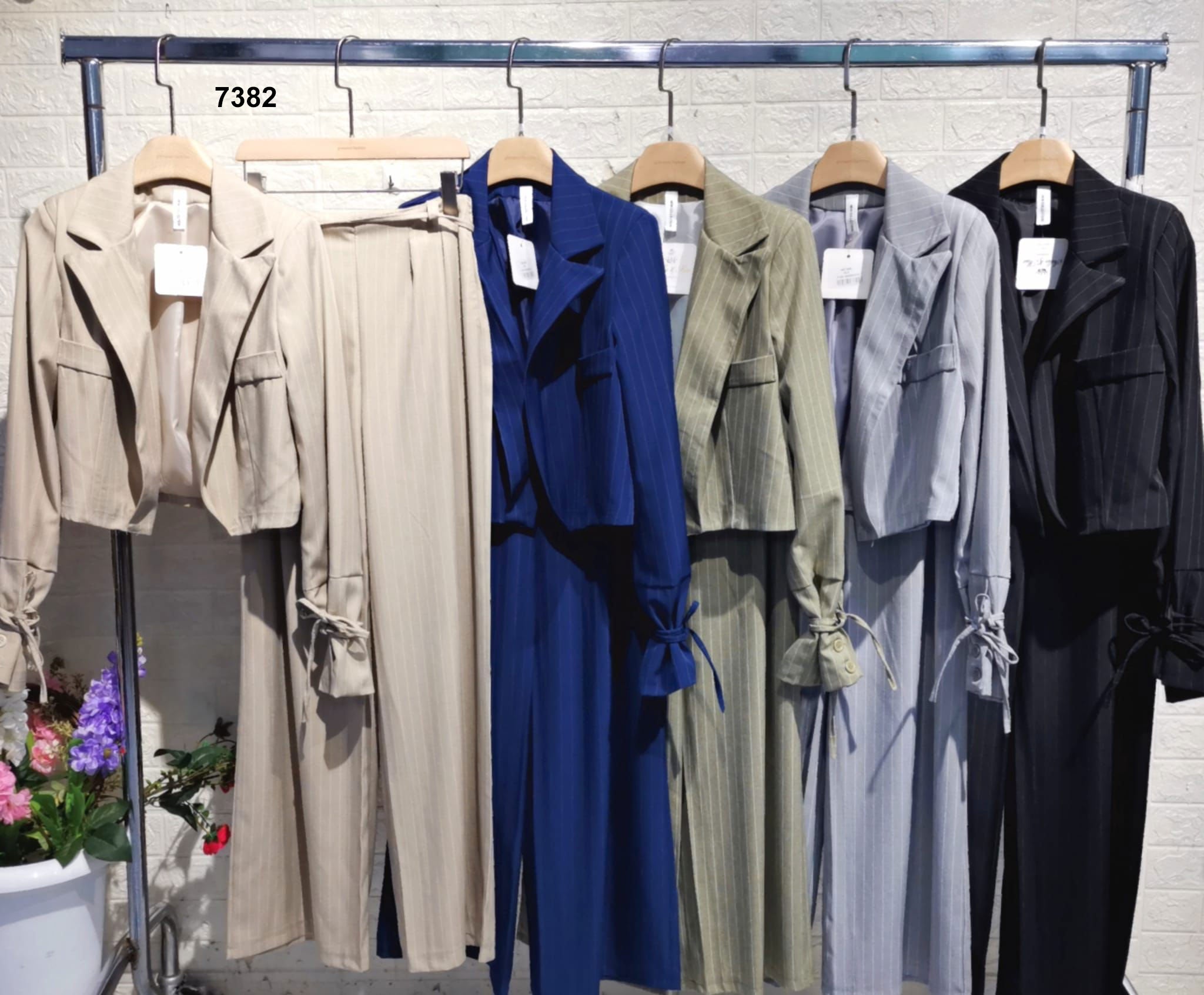 Tailleur Completo Gessato Righini Giacca Polsini Lunghi con Laccetti Pantalone Palazzo Coordinato in 5 Colori - 7382