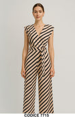 Jumpsuit a Righe Nere su Base Beige – Tuta Lunga Intera Elegante con Cintura in Vita – 7715
