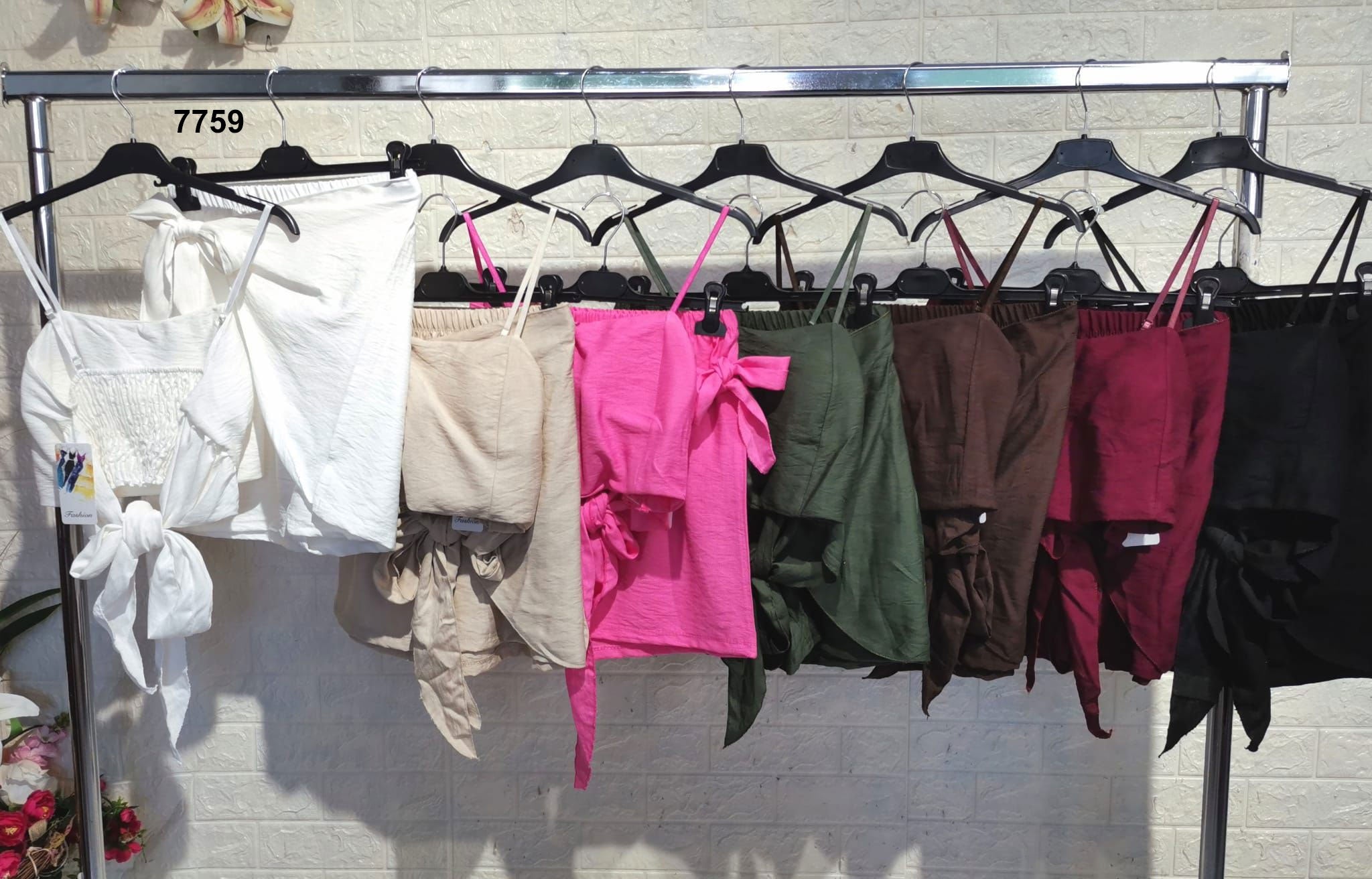 Completo Estivo con Top Incrociato e Shorts con Fiocco Coordinato Evento Aperitivo in 7 Colori – 7759