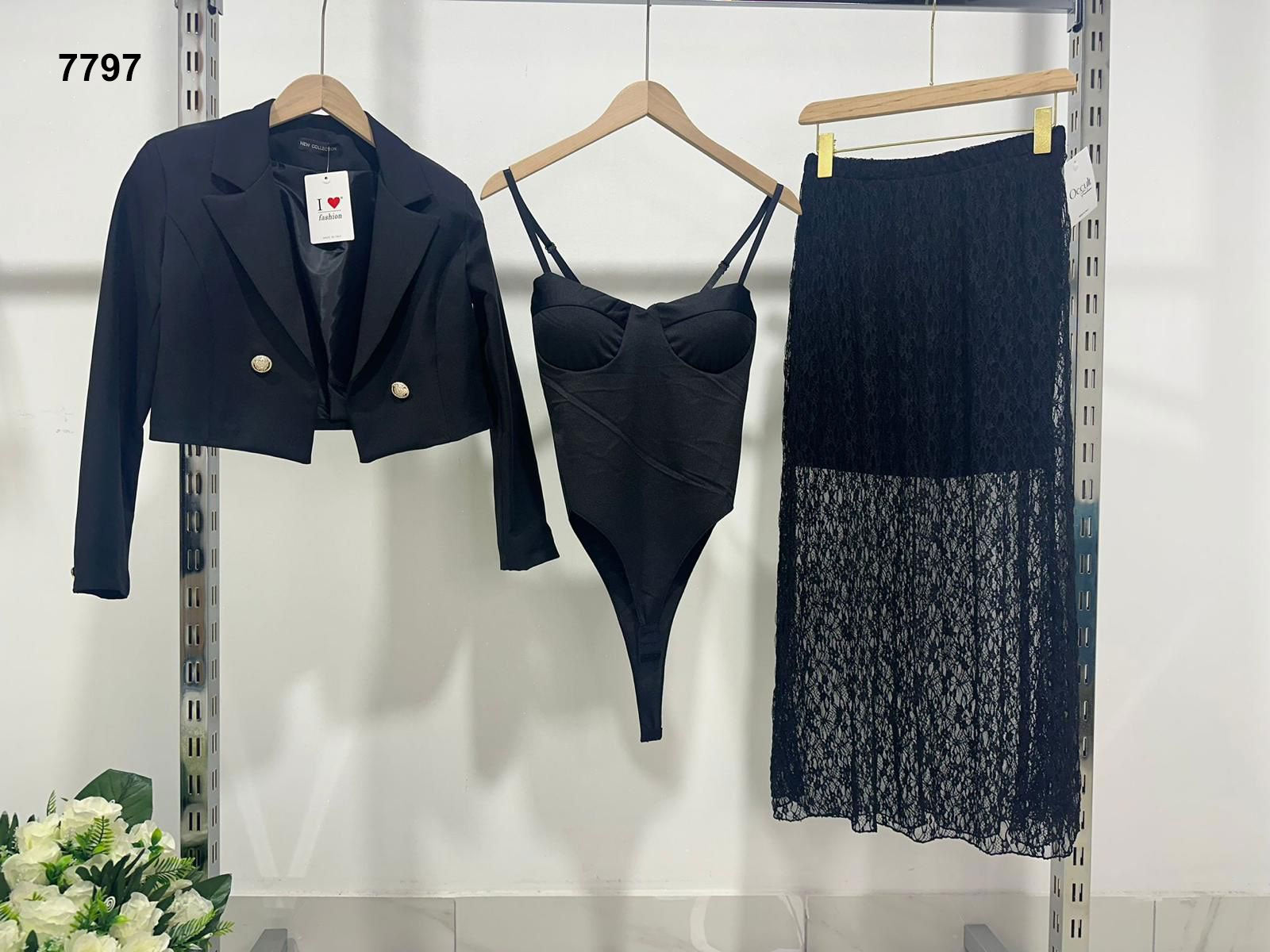 Completo Elegante 3 Pezzi con Giacca Crop, Body e Gonna in Pizzo Coordinato Fashion – 7797