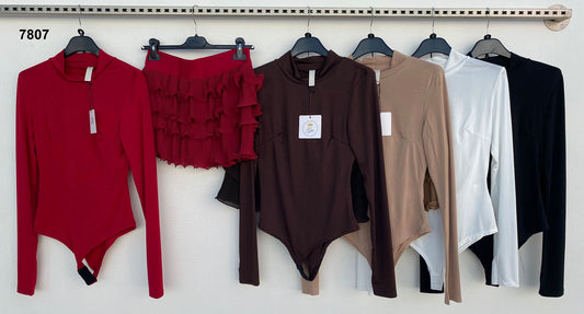 Completo body a maniche lunghe con gonna corta a balze plissé Coordinato in 5 colori – 7807