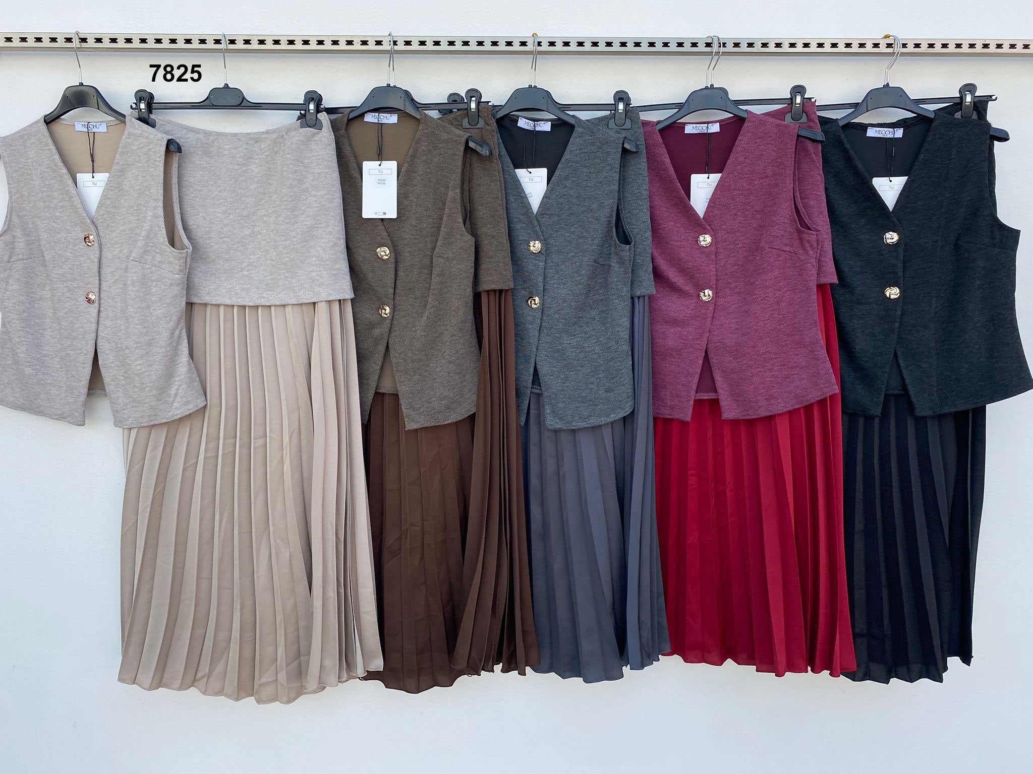 Completo gilet bottoni oro e gonna plissé midi Coordinato Bicolore Casual Elegante in 5 colori – 7825