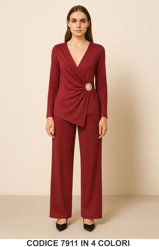 Completo elegante con spilla gioiello Maglia Blusa Asimmetrica Pantalone Palazzo in 4 colori – 7911