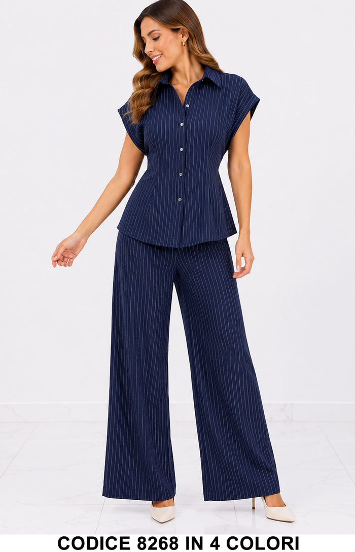 Completo Due Pezzi Gessato con Camicia Sagomata e Pantalone Palazzo Coordinato in Blu Notte – 8268