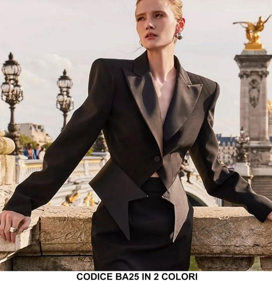 Tailleur Giacca Corta Smoking con Fascia Pantalone Sigaretta Coordinato Elegante Completo in Bianco o Nero - BA25