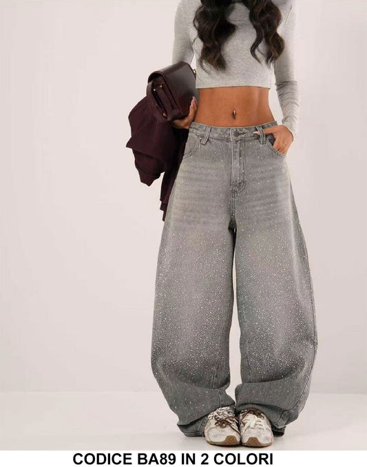 Pantalone in Jeans Modello Aladino Strass Luccicanti Pantaloni Larghi in Blu Chiaro o Grigio - BA89