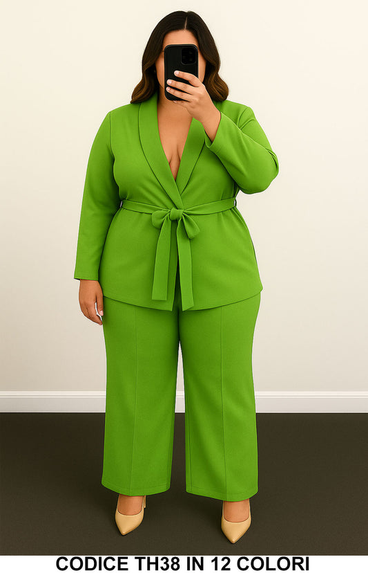 Completo Curvy con Giacca Incrociata e Cintura Pantalone Taglie Forti Coordinato in 11 Colori – TH38