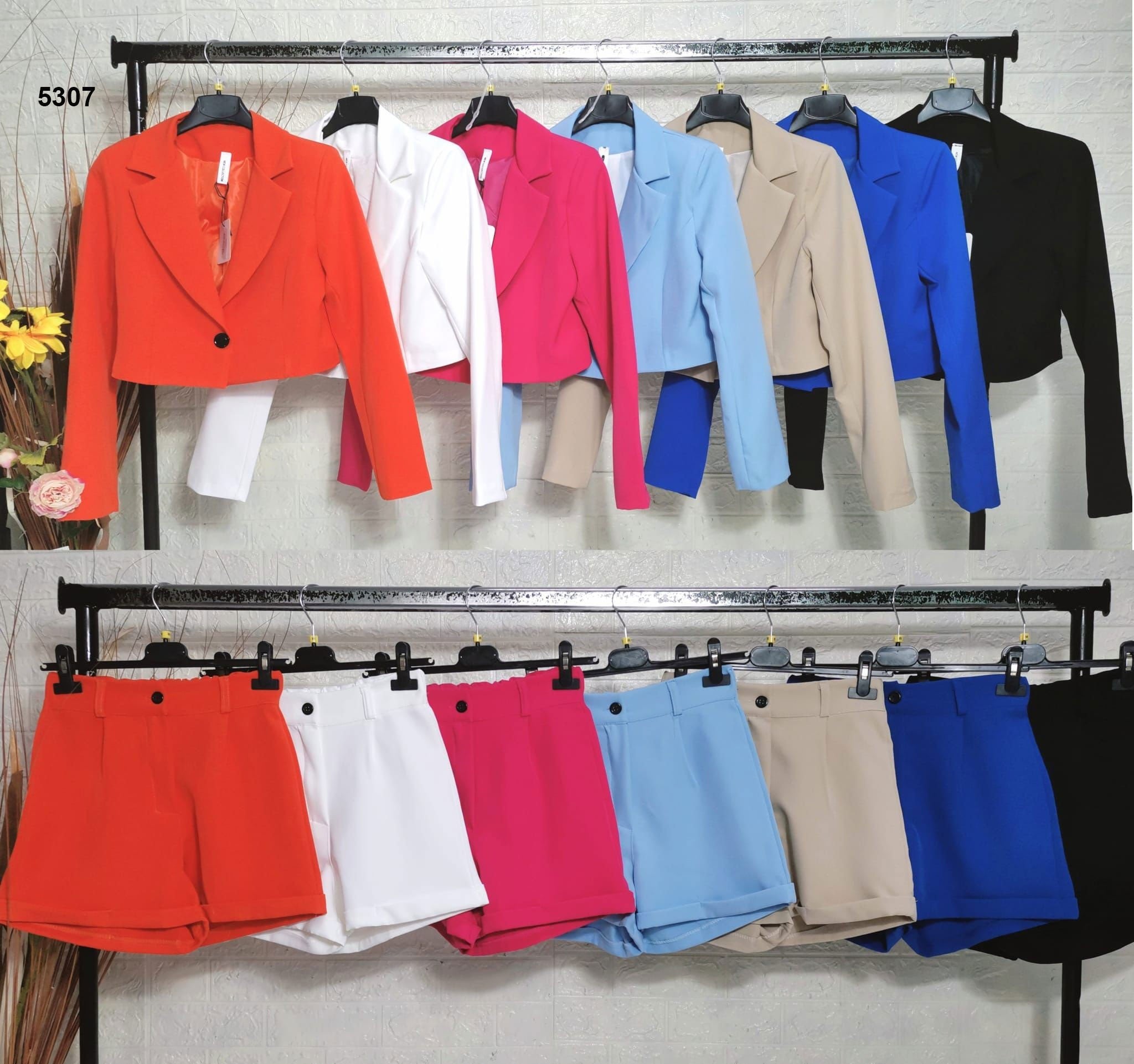 Tailleur Completo Giacca e Pantaloncino Shorts con risvolto Casual Coordinato in 2 Colori - 5307Out